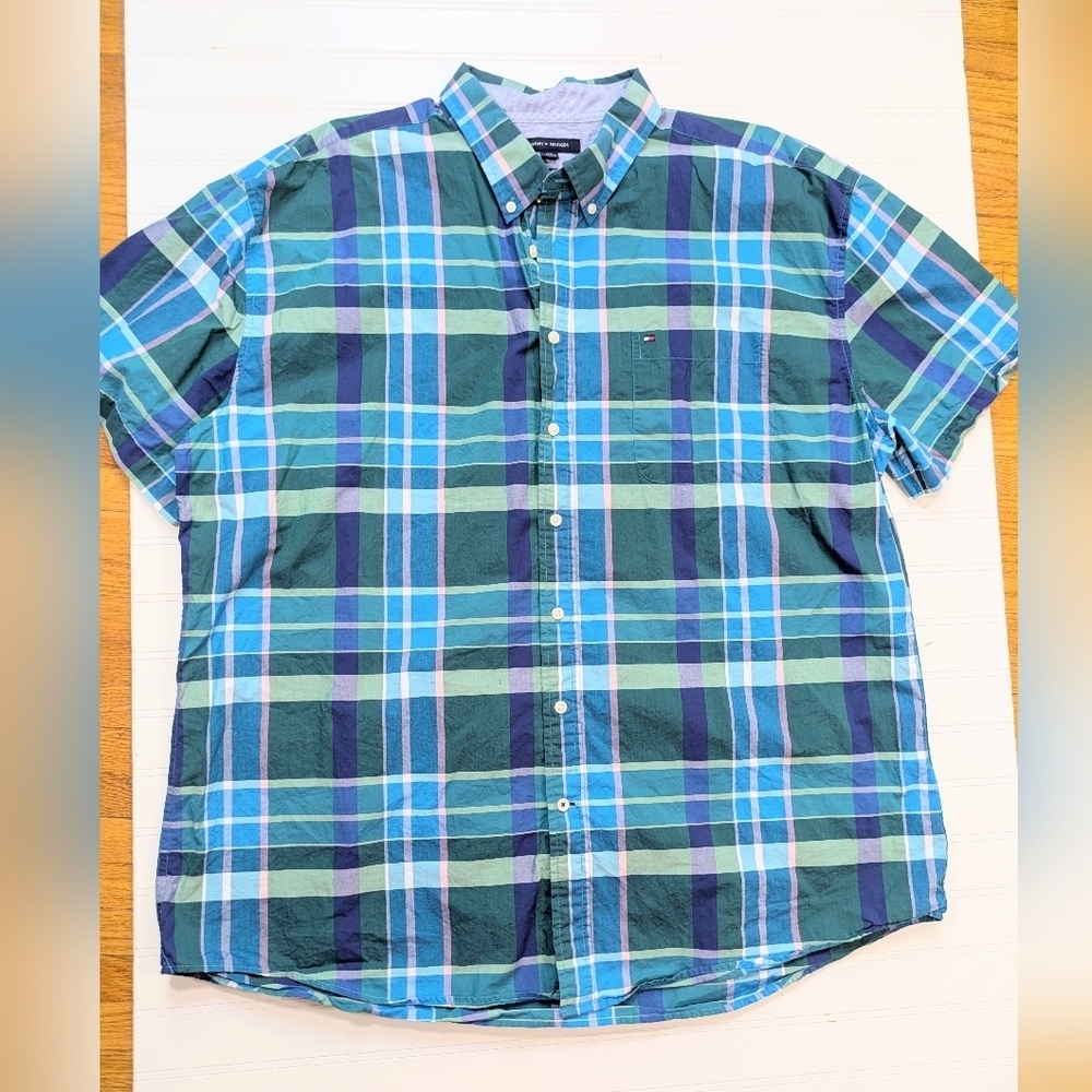 Tommy Hilfiger Blue Plaid Classic Fit Short Sleeves Button Down Shirt